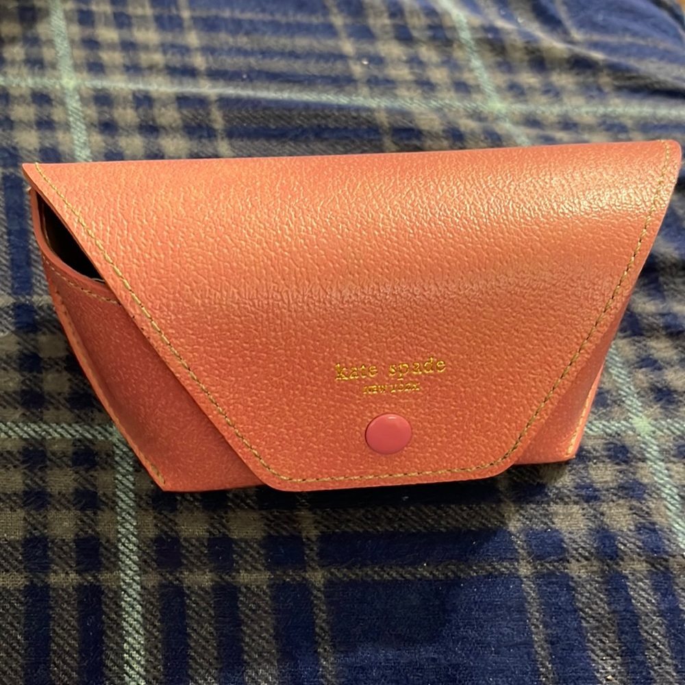 Authentic Vintage Kate Spade Pink Leather Glasses case in good condition.